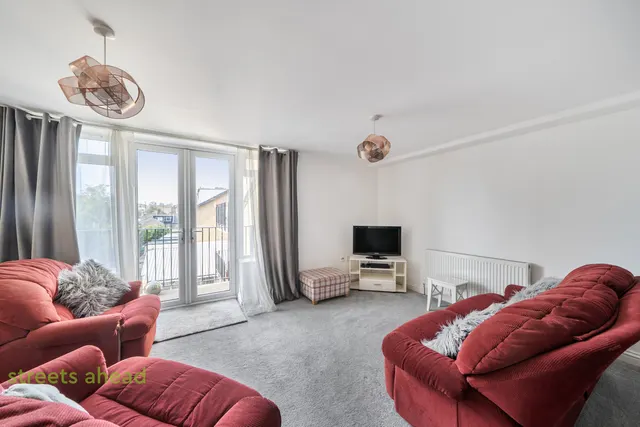 Suffolk Road, London, SE25, photo 2