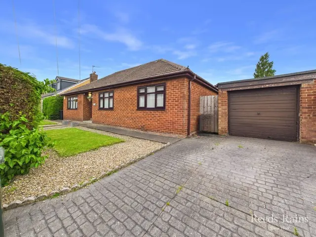 Hollymead Drive, Guisborough, North Yorkshire, TS14, photo 1