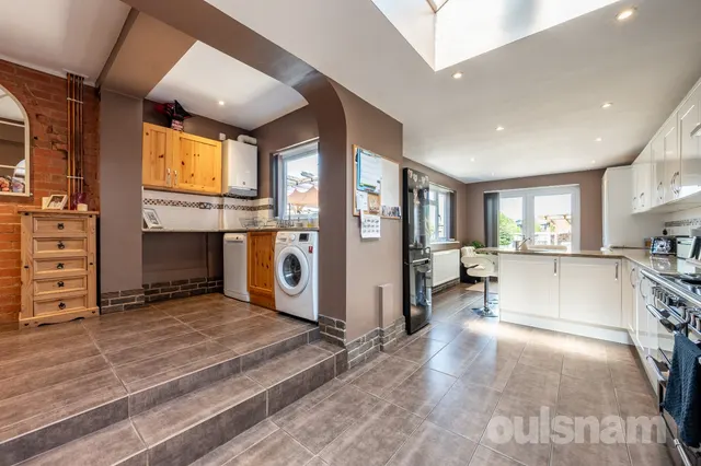Photo 2 — Bromsgrove Road, Redditch, Worcestershire, B97 4SL