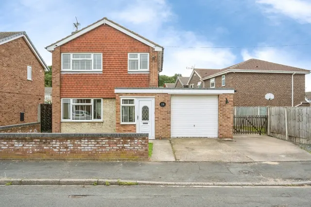 Curzen Crescent, Doncaster, DN3, photo 1