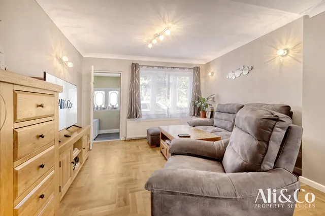 Photo 3 — Charles Street, Grays, Essex, RM17 6DX