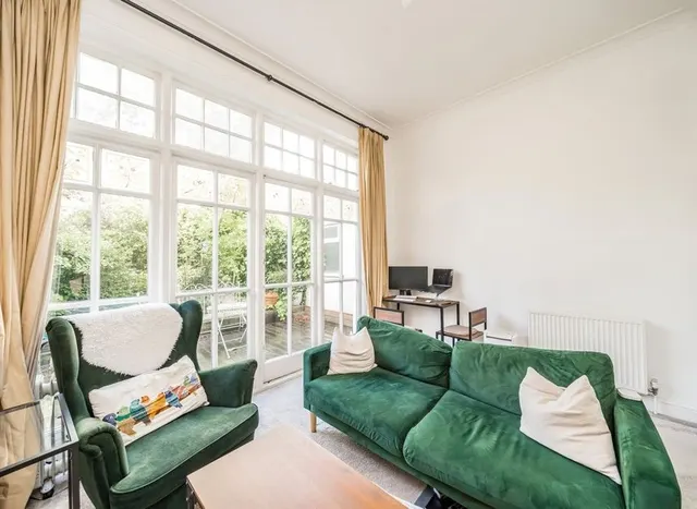 Photo 3 — Church Crescent, Muswell Hill, N10