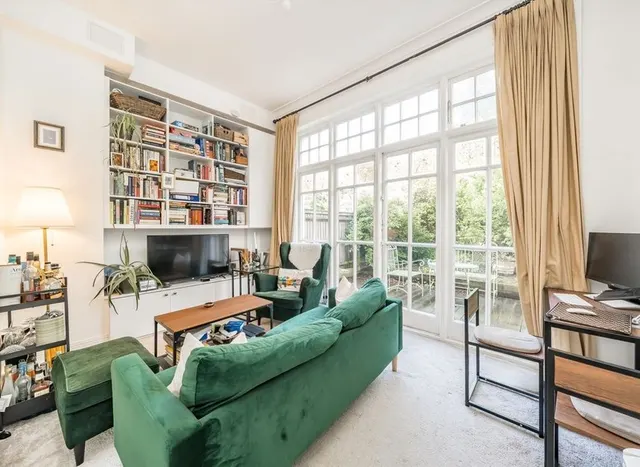 Photo 2 — Church Crescent, Muswell Hill, N10