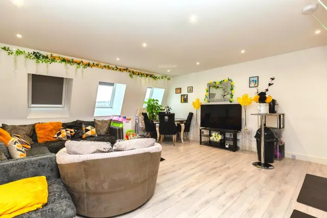 Alton Mews, Aylesbury, Buckinghamshire, HP19, photo 1