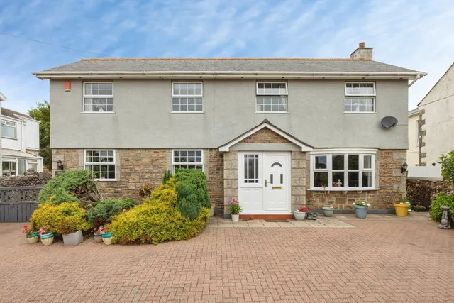 Weeth Road, Camborne, TR14, photo 1