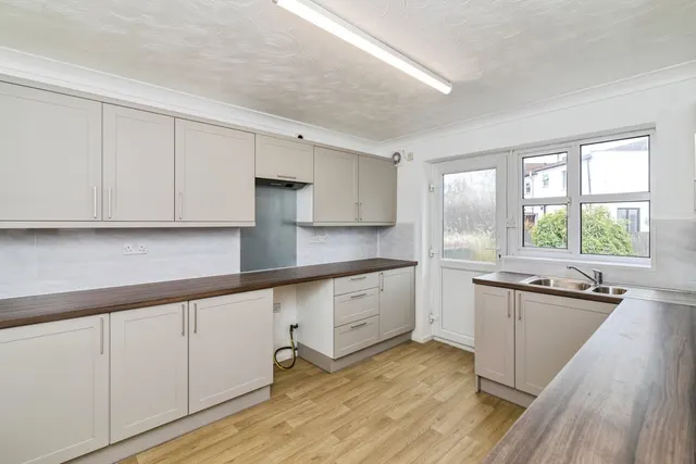 Photo 3 — Commodore Road, Lowestoft, Suffolk, NR32