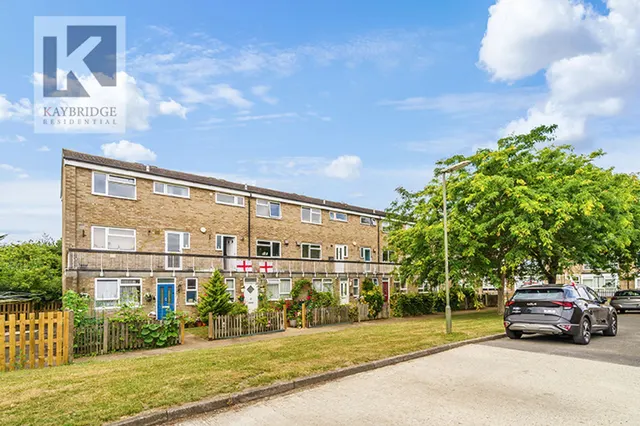 Curtis Road, Epsom, KT19, photo 1