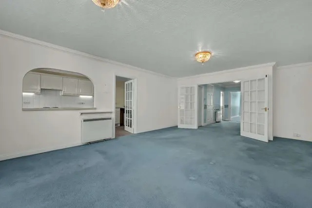 Photo 3 — Farington Acres, Vale Road, Weybridge, Surrey, KT13 9NH