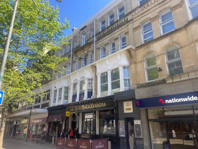 Commercial Street, photo 1