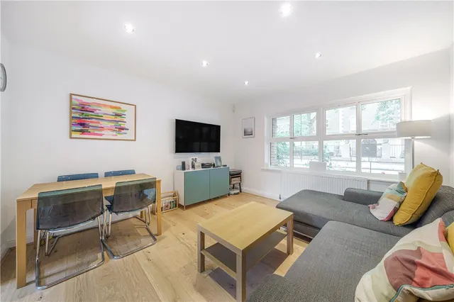 Griggs Place, SE1, photo 1