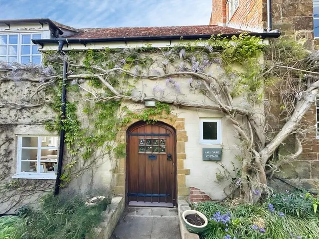 Dog Lane, Fenny Compton, CV47, photo 1