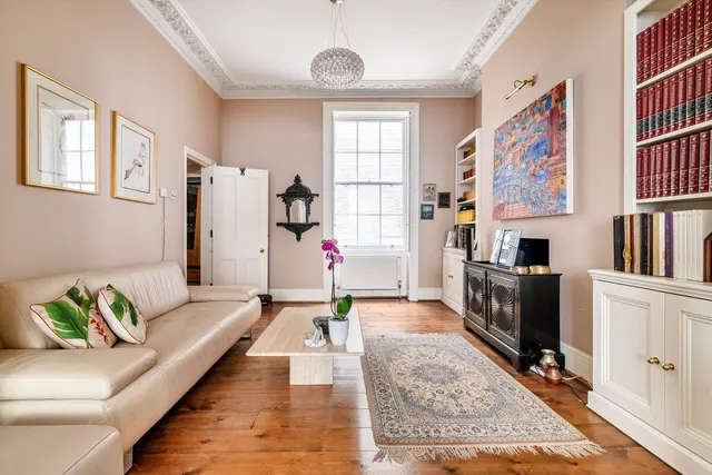 Craven Street, London, WC2N, photo 2