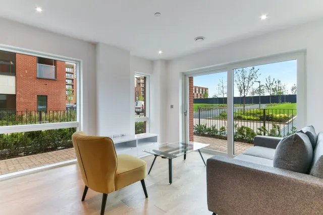 Photo 3 — Thonrey Close, Colindale Gardens, Colindale, London, NW9