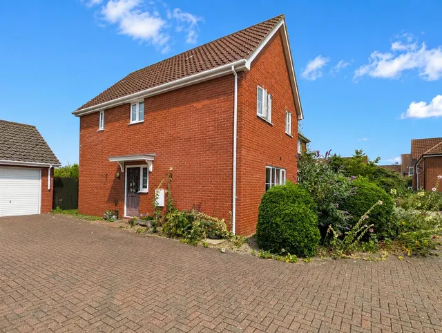 Castell Close, Stradbroke, IP21, photo 1