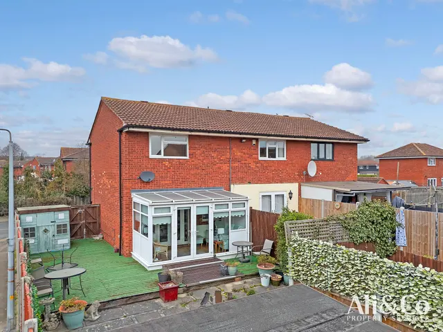 Photo 2 — Churchill Road, Grays, Essex, RM17 6TW