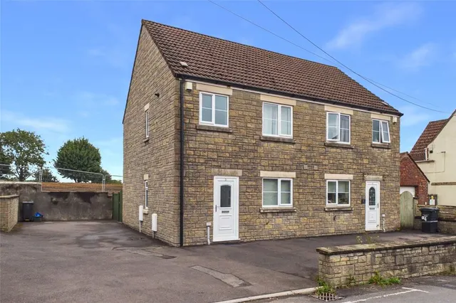 The Castle, Coleford, Somerset, BA3, photo 1