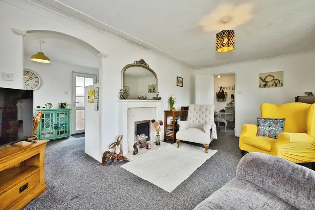 College Close, Langport, TA10, photo 2