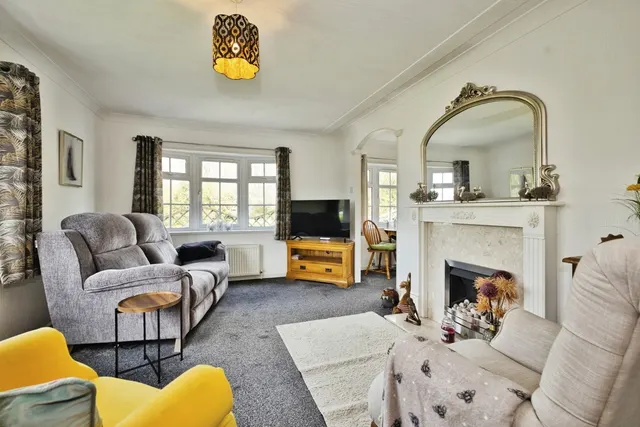 College Close, Langport, TA10, photo 3