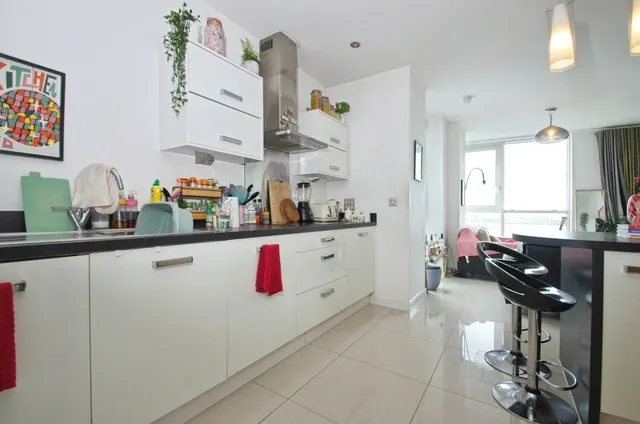 Photo 3 — Pendeen House, Ferry Court, Cardiff, CF11