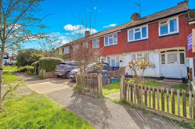 Meadway, Surbiton, KT5, photo 1