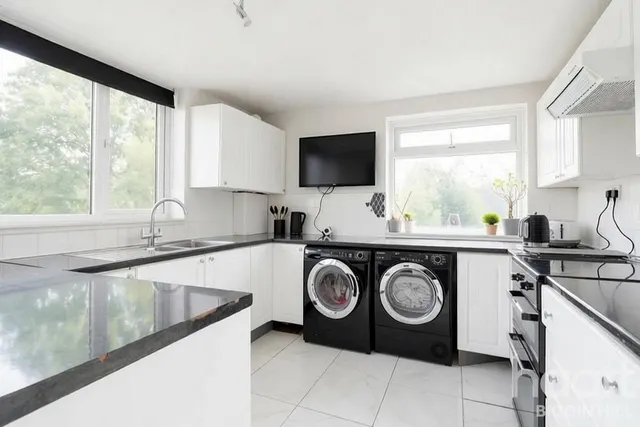 Springholm Close, Biggin Hill, TN16, photo 2