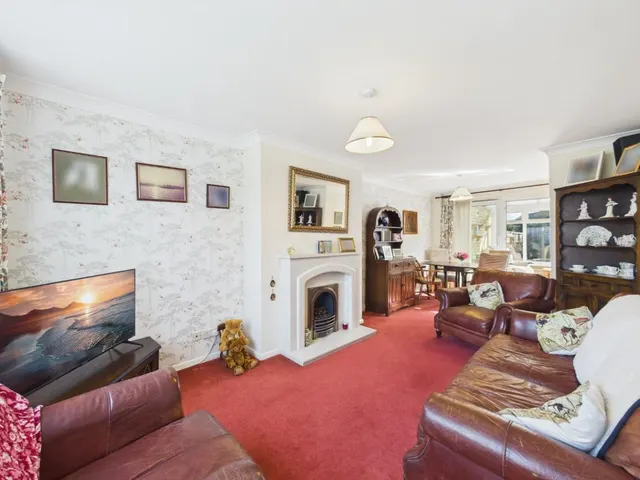 Photo 2 — Rudgard Avenue, Cherry Willingham, Lincoln