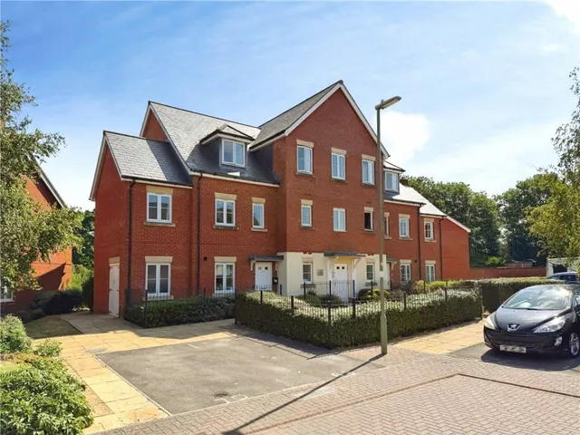 Freemantle Road, Romsey, SO51, photo 1