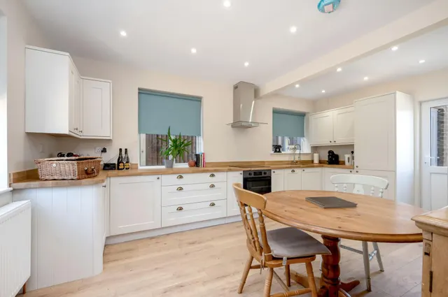 Elton Road, Wansford, PE8, photo 3