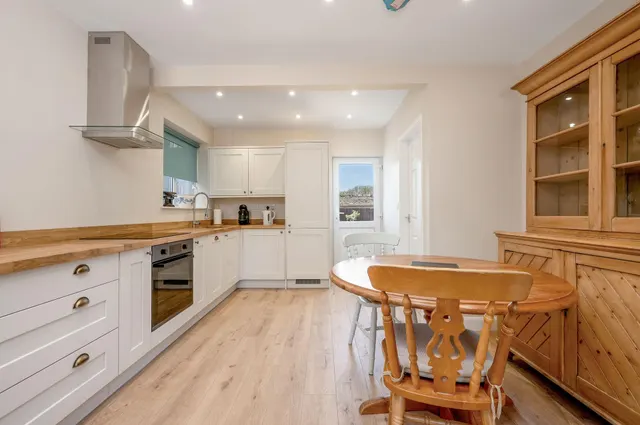 Elton Road, Wansford, PE8, photo 2