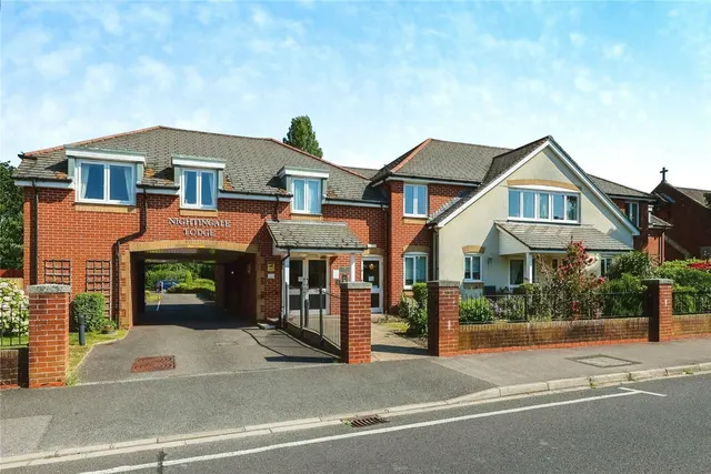 Padnell Road, Waterlooville, PO8, photo 1