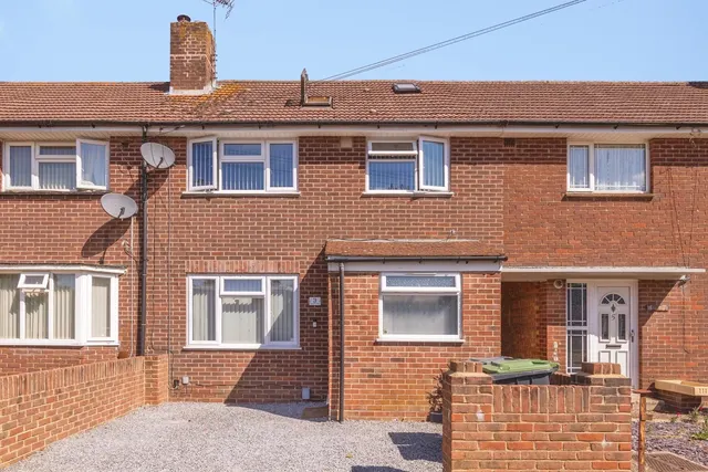 Littlegreen Avenue, Havant, PO9, photo 1