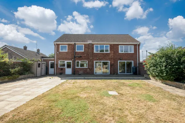 Cambridge Road, Stamford, PE9, photo 2