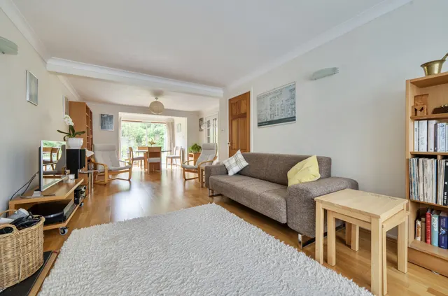 Photo 3 — Lingholm Way, Barnet, EN5 2SP