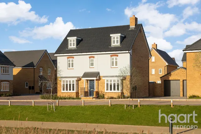 Willow Grove, Bedford, MK42, photo 1
