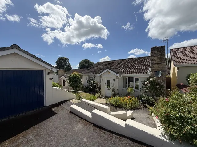 Sarum Way, Calne, photo 1