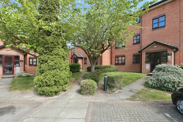 Argyle Court, Watford, photo 1