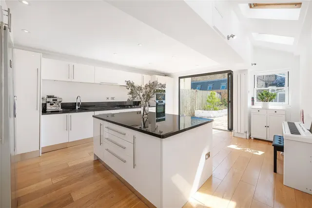 Stephendale Road, Fulham, London, SW6, photo 1