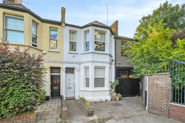 Frithville Gardens, London, W12, photo 1