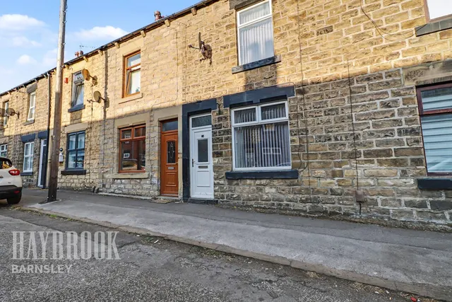 Hilton Street, Barnsley, photo 1