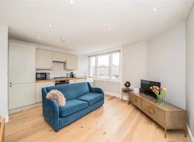 Photo 2 — Campshill Road, Lewisham, SE13
