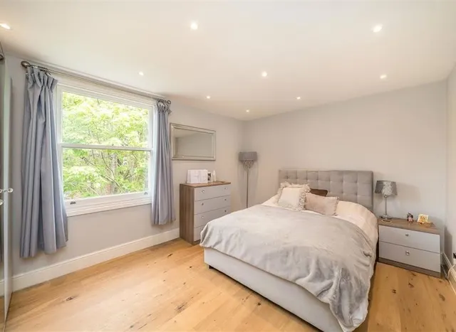 Photo 3 — Campshill Road, Lewisham, SE13