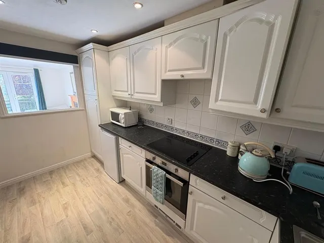 Photo 2 — Wash Beck Close, Scarborough YO12 4DR