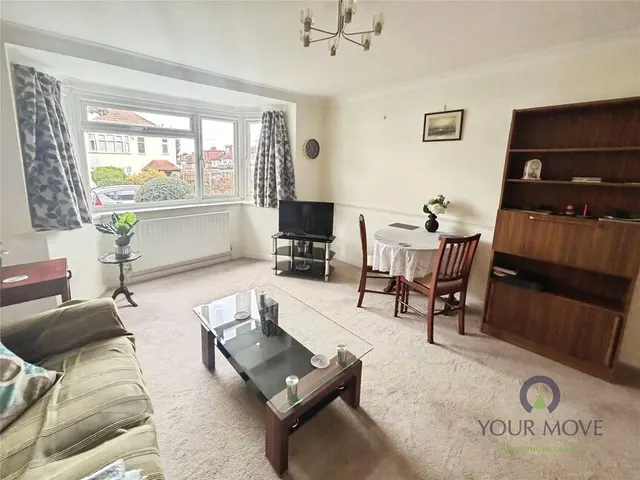 Cranes Park Crescent, Kingston Upon Thames, KT5, photo 3