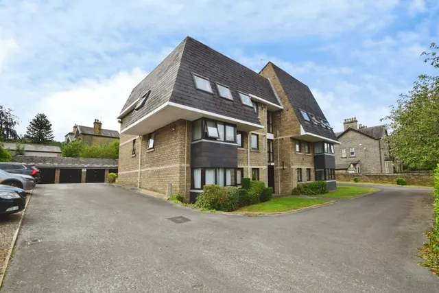 Ashfield Road, Shipley, Bradford, photo 1