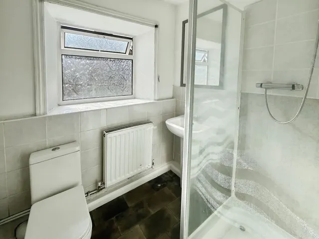 Brook Street, Glossop, SK13, photo 2