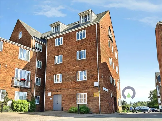 Sovereigns Quay, Bedford, MK40, photo 1