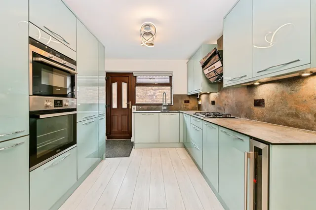 Photo 2 — Haven Close, West Bridgford, Nottingham