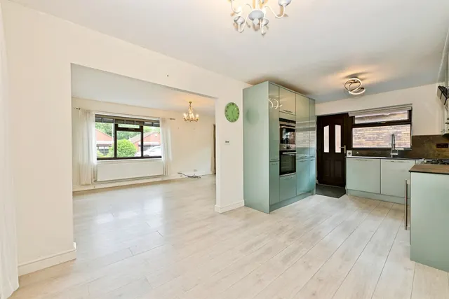 Photo 3 — Haven Close, West Bridgford, Nottingham