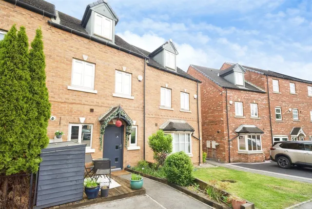 Nettlecroft, Barnsley, photo 1