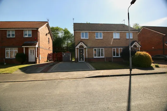 Macdougall Drive, Cambuslang, G72 7GE, photo 1